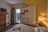 B&b Casa Rossa di Matri srl