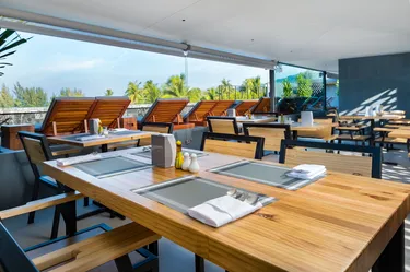 รูปภาพของกมลา รีโซเทล