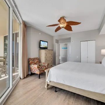 Beach Colony East 15C-Penthouse