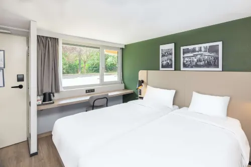 Campanile les Ulis Hotels in Les Ulis