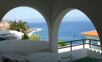 Canico Bay Apartments