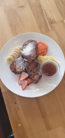 OutBox Inn Отели рядом с достопримечательностью «San Luis Waterfall»