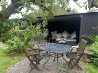 Stunning 2-Bed Cabin in Nantglyn Denbigh Hotels in Clocaenog