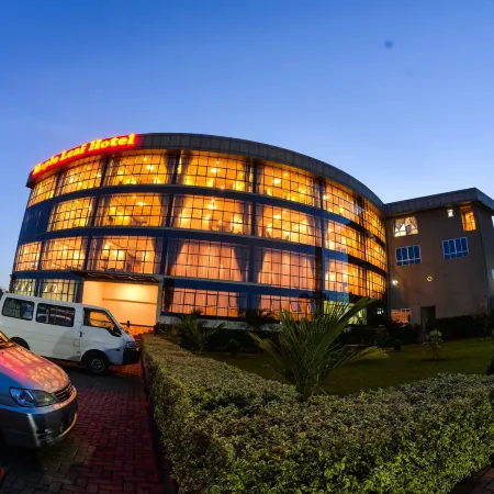 Maple Leaf Hotel