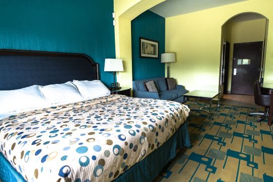 Rivers  Inn & Suites