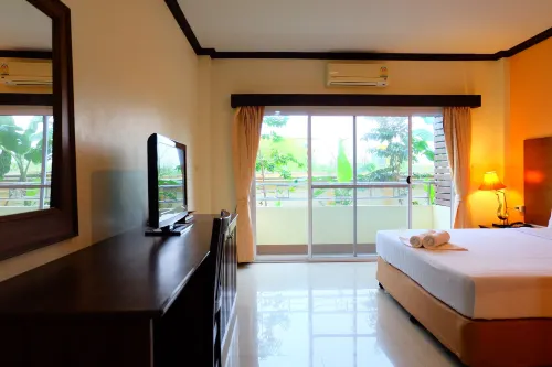 Baan Suanphet Resort Hotels in Kamphaeng Phet