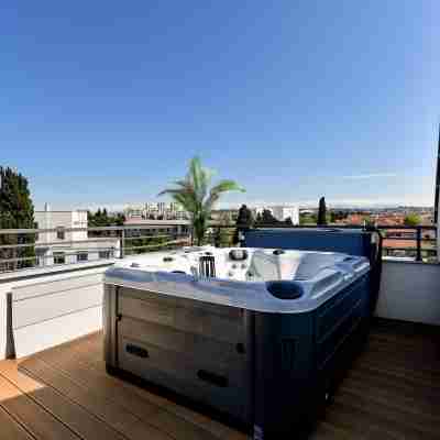 Luxury Penthouse Berin with Rooftop Terrace and Jacuzzi Fitness & Recreational Facilities