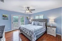 Shades of Summer by AvantStay Gazebo Dock View