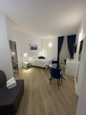 Hotel Smart Cruise Отели в г. Чивитавеккья