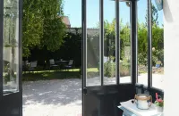 Les Plumes Hotels in Nuits-Saint-Georges