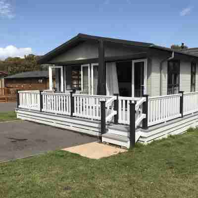 Luxury 3 Bedroom Lodge - Pet Friendly Hotel Exterior