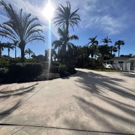 4/3 Home on A1A with private beach access WiFi, fitness room & heated pool