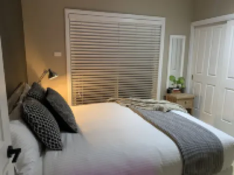 Bella Farm Country House on 10 Private Acres.Outdoor Spa, Firepit. Pet Friendly Hotels in Nulkaba