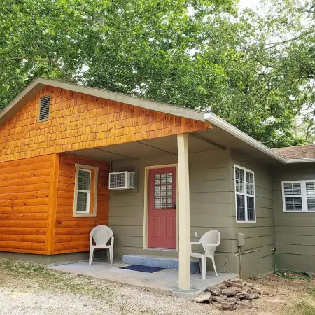 White River Cabin on Lake Taneycomo - Resort Pool - Dock