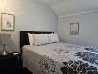 Beautifully Redone,  Fenced Yard,  Fire Pit,  Close to the Lake