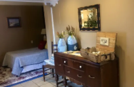 3B/1FB/Kitchen, Center of Town, The Cottage @ the Manor