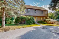 Beautifully renovated home near area's beaches with cathedral ceilings & grill
