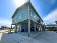 Private Dock and Scenic Deck Views - Stunning Waterfront Retreat