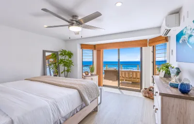 Oceanfront Retreat with Stunning Views - Enchanting Coastal Haven Отели рядом с достопримечательностью «A Reef Encounter»
