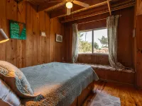 Expansive Marsh Views and Rustic Charm - Enchanting Cottage Retreat