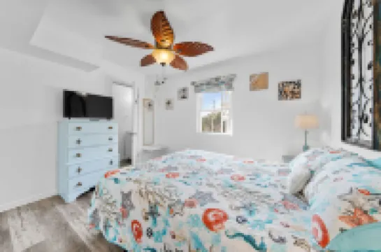 Rooftop Deck and Expansive Ocean Views - Stunning Coastal Escape