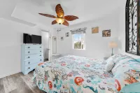 Rooftop Deck and Expansive Ocean Views - Stunning Coastal Escape Hotels in Hampstead