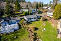 Lakeside Leisure & Devils Lake Access