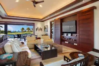 Private Plunge Pool and Access to Exclusive Club Amenities - Stunning Villa