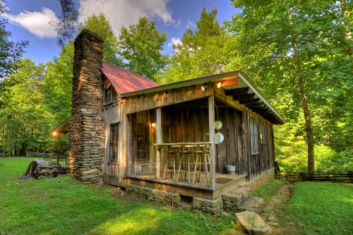 Nature Retreat with Scenic Trails and Fishing Pond - Charming Oasis