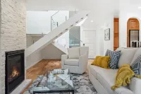 Heated Swimming Pool and Tennis Courts - Inviting Coastal Retreat