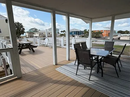 Great Getaway!! Relaxing Ocean Views