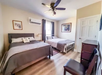 Coastal Blue: Minutes to Cedar Point and Sports Complex! Sleeps 10
