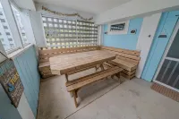 Semi-Soundfront: Pool, Hot Tub, Game Room, Elevator, Boat Ramp, Linens Included