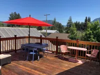 Historic Glacier Getaway~20 mins to Glacier National Park and 10mins to airport!
