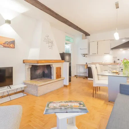 Volta Apartment in Como