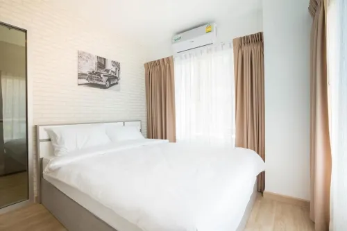 The Lux Ladprao 10