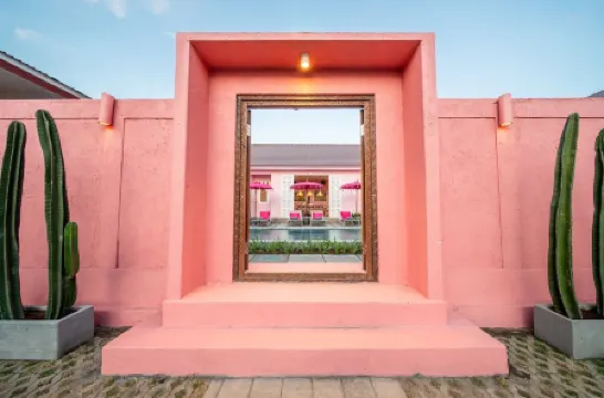 PinkPrivate Balangan - for Cool Adults Only