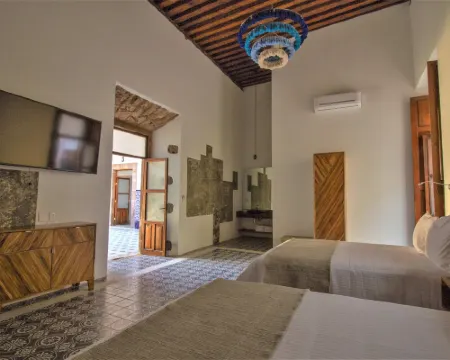 โรงแรม NaNa Vida Morelia โรงแรมในมอเรเลีย