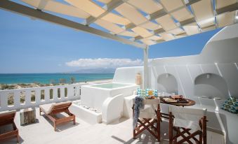 Almiriki Naxos Beachside Living