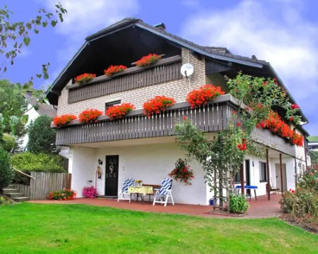Deifeld Garden Terrace Stay Hotels in Medebach