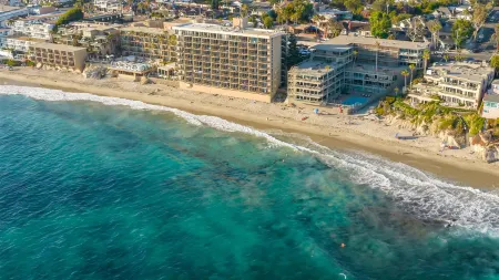 Surf & Sand Resort Laguna Beach Отели рядом с достопримечательностью «Laguna Beach Cliff Hike»
