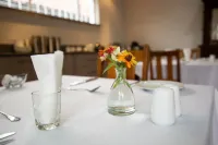 Angelica Guest House - พร้อมอาหารเช้า