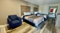 Harrisonville Inn & Suites Hotels in Cass County