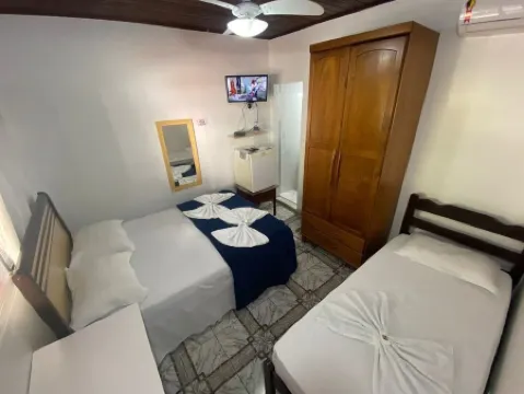 貓頭鷹巢穴旅館