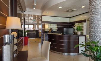 Kairos Garda Hotel
