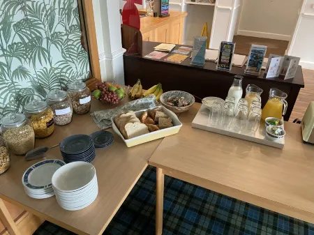 The Fairhaven Hotel Отели рядом с достопримечательностью «Уэймут Бич»