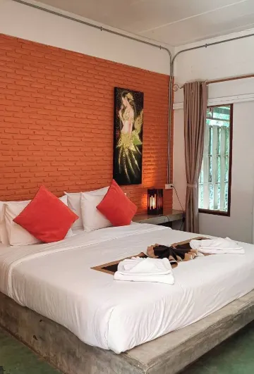 ห้องมาตรฐานเตียงใหญ่หรือเตียงแฝดพร้อมทิวทัศน์สวน