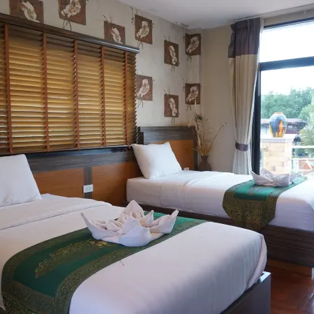 Phuruaboutique Hotel & Saunas