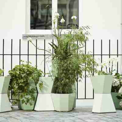 Hotel des Galeries Hotel Exterior