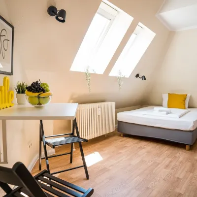Alte Feuerwache Hotels near مارتسان - هلرسدورف